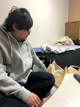 yuuki198912 online show from November 2025 02:07:01 PM