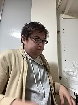 yuuki198912 online show from March 2026 04:45:02 PM