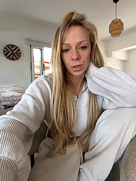 Snapshot of Lexa_xoxo chatting on April 2026 07:19:01 AM Lexa xoxo online show from April 2026 07:19:01 AM