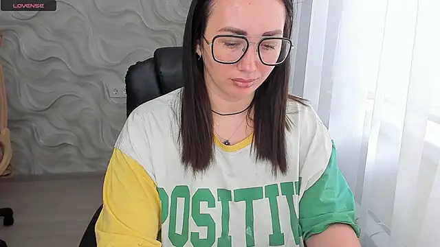 Kendra SXY online show from November 2025 07:51:02 AM