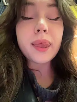 Peachy Dream online show from November 2025 06:21:02 PM