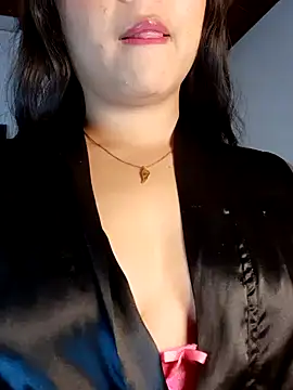 Cleo hills online show from January 2025 01:30:01 PM