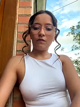 Penelope-Hot online show from November 2025 09:13:02 PM