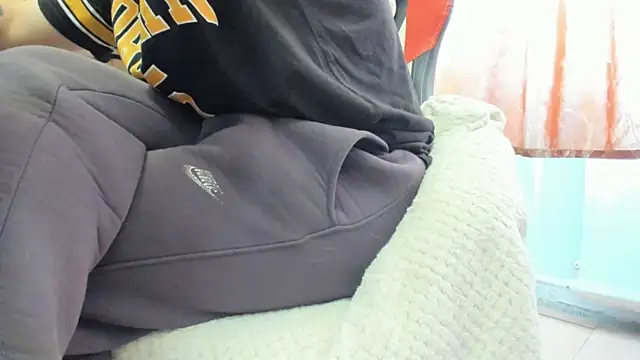 Snapshot of Queen_Sport chatting on April 2026 06:58:02 AM Queen Sport online show from April 2026 06:58:02 AM