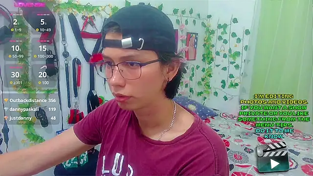 Andy gray online show from March 2025 06:32:01 PM