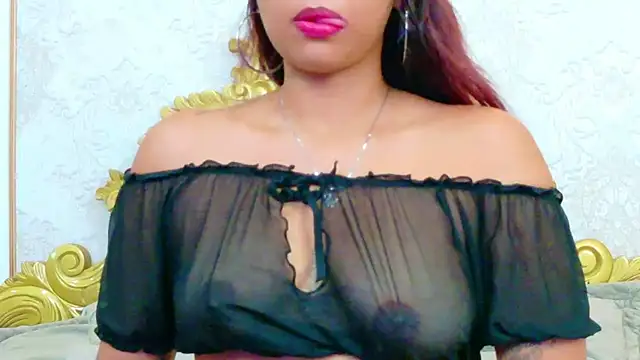 Snapshot of BellahColucci chatting on September 2025 02:17:02 PM BellahColucci online show from September 2025 02:17:02 PM
