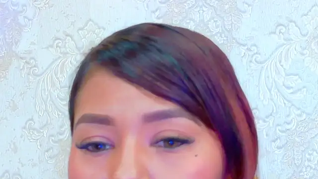 Snapshot of BellahColucci chatting on October 2025 02:14:01 PM BellahColucci online show from October 2025 02:14:01 PM