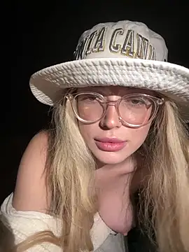 KylieJoyce online show from February 2025 06:43:01 AM