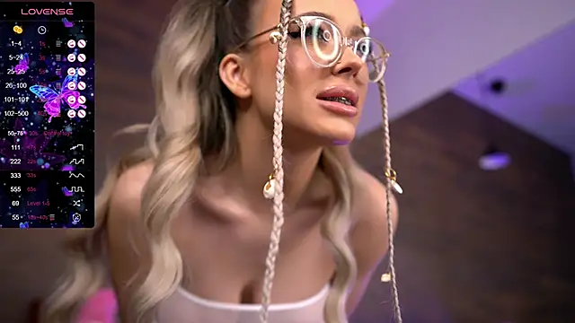 KylieJoyce online show from March 2025 01:10:02 AM