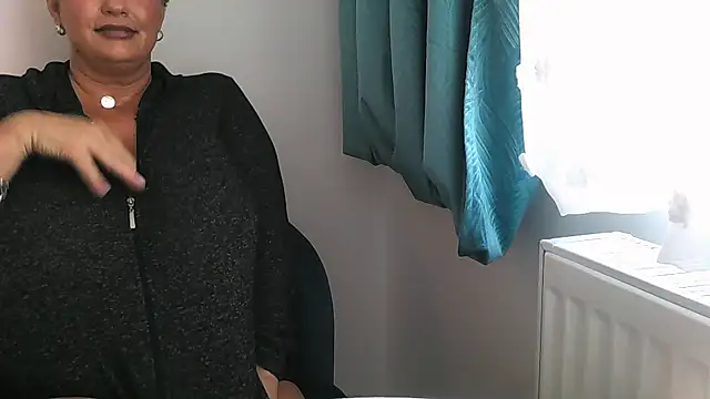 hotsierra4u online show from October 2025 11:43:02 AM