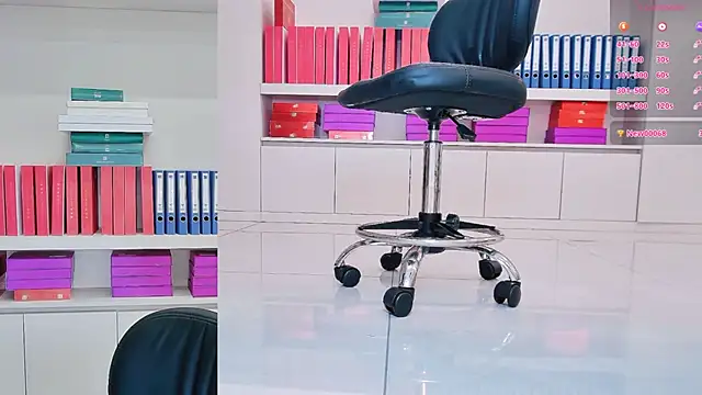 Snapshot of Aster_Hoa chatting on April 2026 09:21:02 AM Aster Hoa online show from April 2026 09:21:02 AM