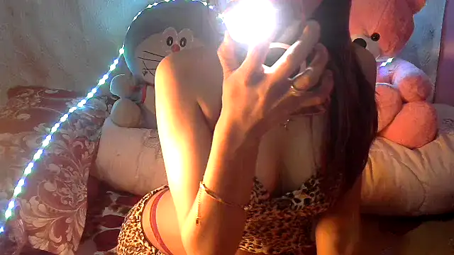 Snapshot of Mint_Minty chatting on February 2026 08:56:02 PM Mint Minty online show from February 2026 08:56:02 PM