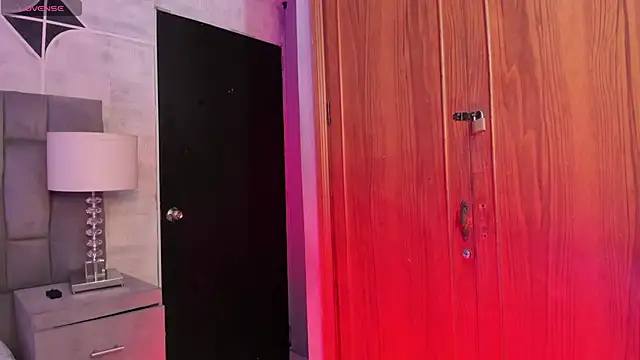 ailynBlaze online show from December 2025 10:59:02 PM