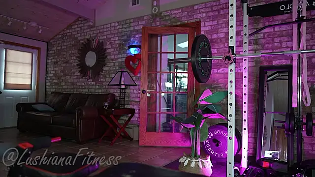 LushianaFitness online show from February 2026 01:04:01 PM