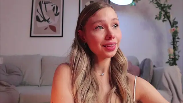 april blush online show from October 2025 03:52:01 PM