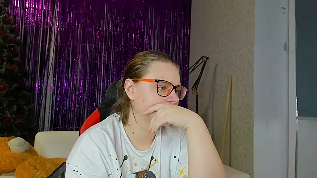 Seductive She Wolf online show from January 2025 06:25:01 PM