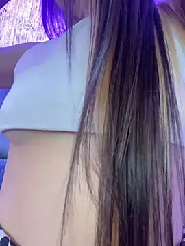 Snapshot of AbyThompson chatting on February 2025 04:46:01 PM AbyThompson online show from February 2025 04:46:01 PM