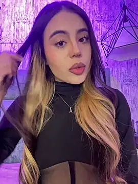 Snapshot of AbyThompson chatting on February 2025 10:06:02 AM AbyThompson online show from February 2025 10:06:02 AM