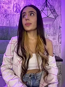 Snapshot of AbyThompson chatting on March 2025 11:06:01 PM AbyThompson online show from March 2025 11:06:01 PM