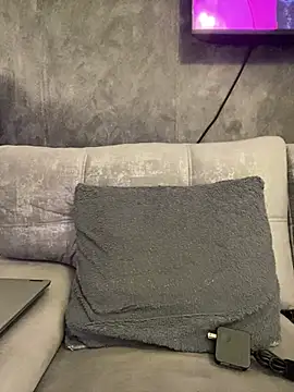 Snapshot of AbyThompson chatting on March 2025 07:58:02 PM AbyThompson online show from March 2025 07:58:02 PM