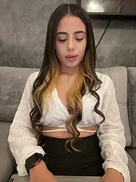 Snapshot of AbyThompson chatting on March 2025 04:13:01 AM AbyThompson online show from March 2025 04:13:01 AM