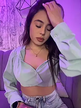 Snapshot of AbyThompson chatting on September 2025 12:54:01 PM AbyThompson online show from September 2025 12:54:01 PM