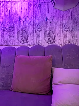 Snapshot of AbyThompson chatting on October 2025 12:22:02 PM AbyThompson online show from October 2025 12:22:02 PM