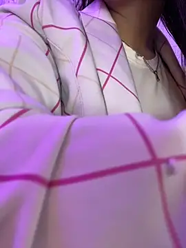 Snapshot of AbyThompson chatting on October 2025 08:09:02 PM AbyThompson online show from October 2025 08:09:02 PM