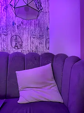 Snapshot of AbyThompson chatting on October 2025 12:16:01 PM AbyThompson online show from October 2025 12:16:01 PM