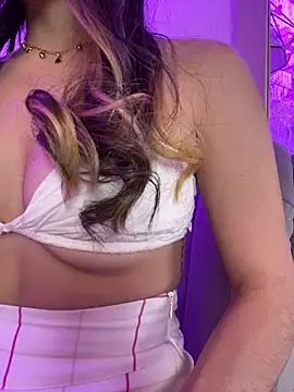 Snapshot of AbyThompson chatting on November 2025 01:33:02 PM AbyThompson online show from November 2025 01:33:02 PM