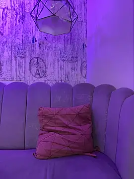 Snapshot of AbyThompson chatting on December 2025 03:27:02 PM AbyThompson online show from December 2025 03:27:02 PM