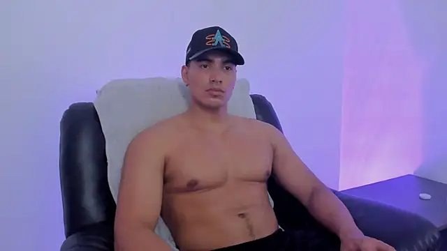 JamesGraay online show from February 2025 07:16:01 PM