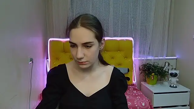 Snapshot of NikaStark_ chatting on January 2025 07:24:01 PM NikaStark online show from January 2025 07:24:01 PM
