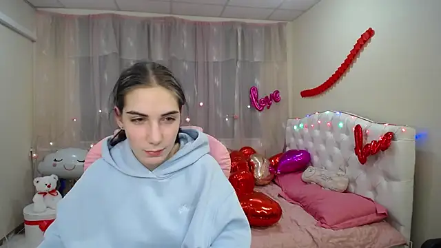 Snapshot of NikaStark_ chatting on January 2025 10:41:01 PM NikaStark online show from January 2025 10:41:01 PM