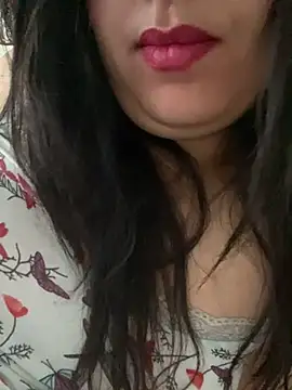 yassminsexy22 online show from December 2024 03:25:02 PM