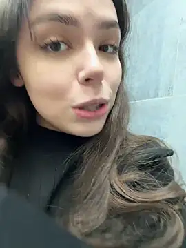 Snapshot of pantyless chatting on April 2026 11:35:02 PM pantyless online show from April 2026 11:35:02 PM