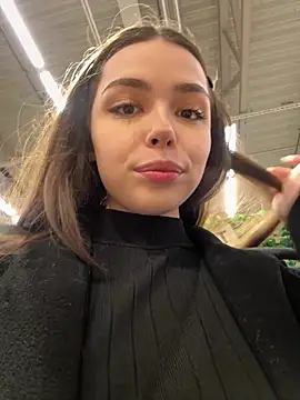 Snapshot of pantyless chatting on April 2026 11:18:01 PM pantyless online show from April 2026 11:18:01 PM