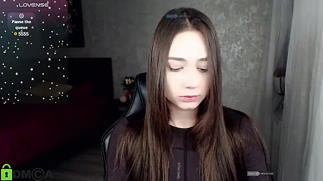 Snapshot of Mary_Moonlight chatting on December 2024 04:43:01 PM Mary Moonlight online show from December 2024 04:43:01 PM