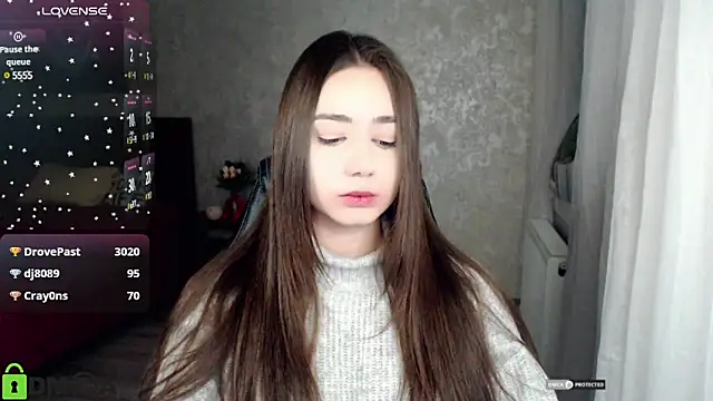 Snapshot of Mary_Moonlight chatting on January 2025 08:43:01 PM Mary Moonlight online show from January 2025 08:43:01 PM