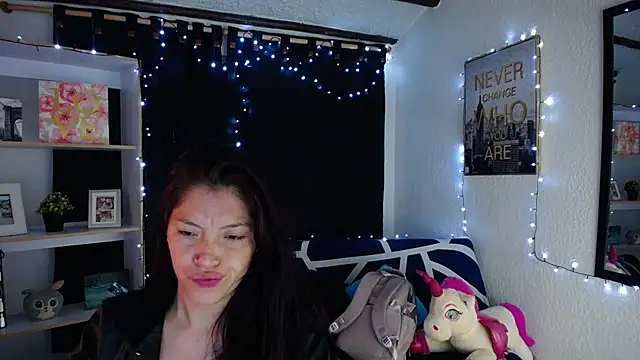 Snapshot of Sian__1 chatting on January 2025 12:31:02 PM Sian 1 online show from January 2025 12:31:02 PM