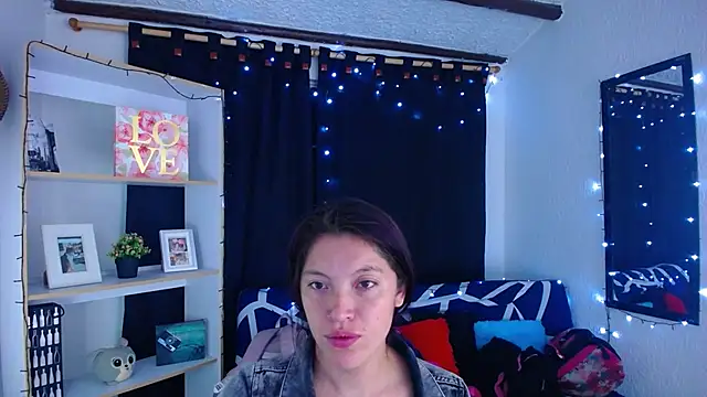 Snapshot of Sian__1 chatting on February 2025 02:32:01 PM Sian 1 online show from February 2025 02:32:01 PM