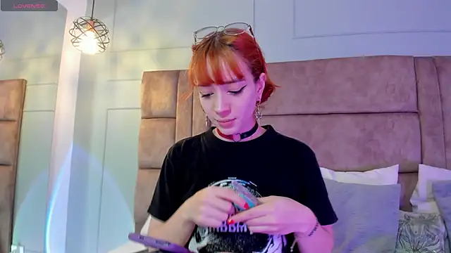 Snapshot of sweeet_peach chatting on March 2025 09:03:02 PM sweeet peach online show from March 2025 09:03:02 PM