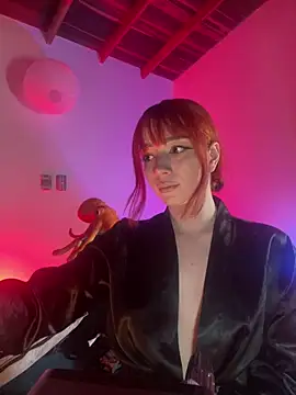 Snapshot of sweeet_peach chatting on March 2026 02:37:01 AM sweeet peach online show from March 2026 02:37:01 AM