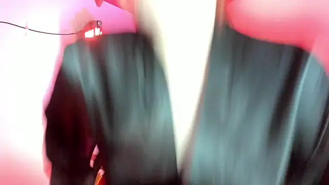 Snapshot of sweeet_peach chatting on April 2026 05:54:02 AM sweeet peach online show from April 2026 05:54:02 AM