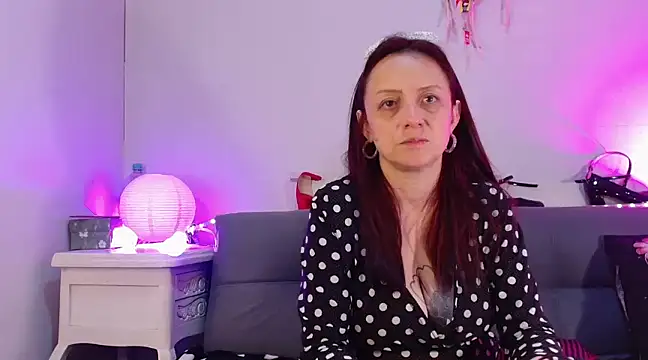 catalinamommyx online show from January 2025 03:22:02 AM