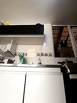 Bonny Klote online show from October 2025 01:29:02 PM