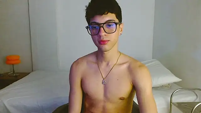 Snapshot of Angelligth chatting on November 2025 03:42:02 AM Angelligth online show from November 2025 03:42:02 AM