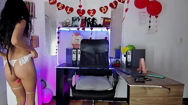 MIAUTENA online show from February 2025 02:04:01 AM