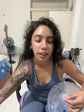 Snapshot of Heratemporal chatting on April 2026 01:27:02 PM Heratemporal online show from April 2026 01:27:02 PM