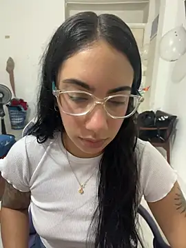 Snapshot of Heratemporal chatting on April 2026 01:07:01 PM Heratemporal online show from April 2026 01:07:01 PM